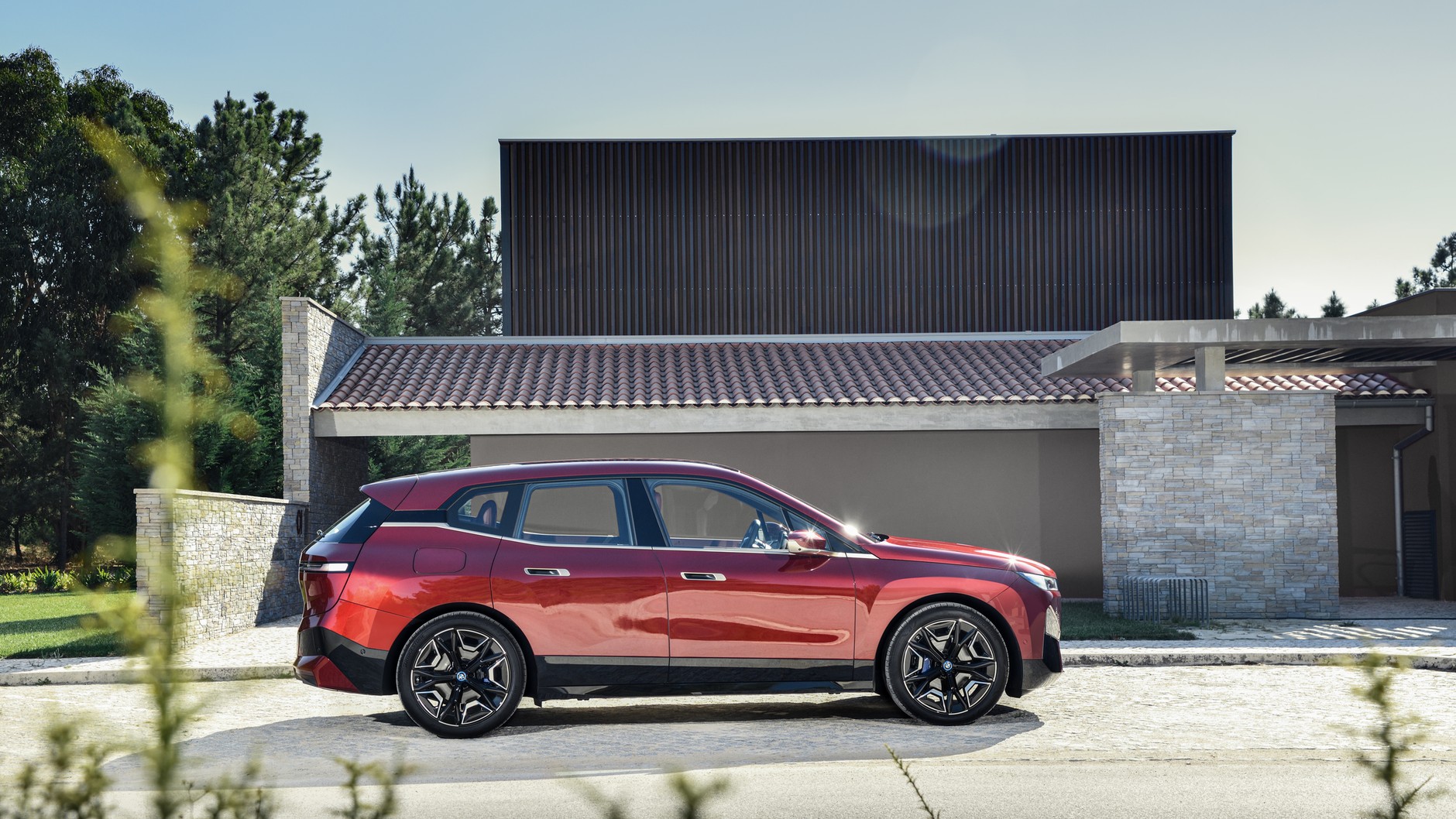 BMW iX