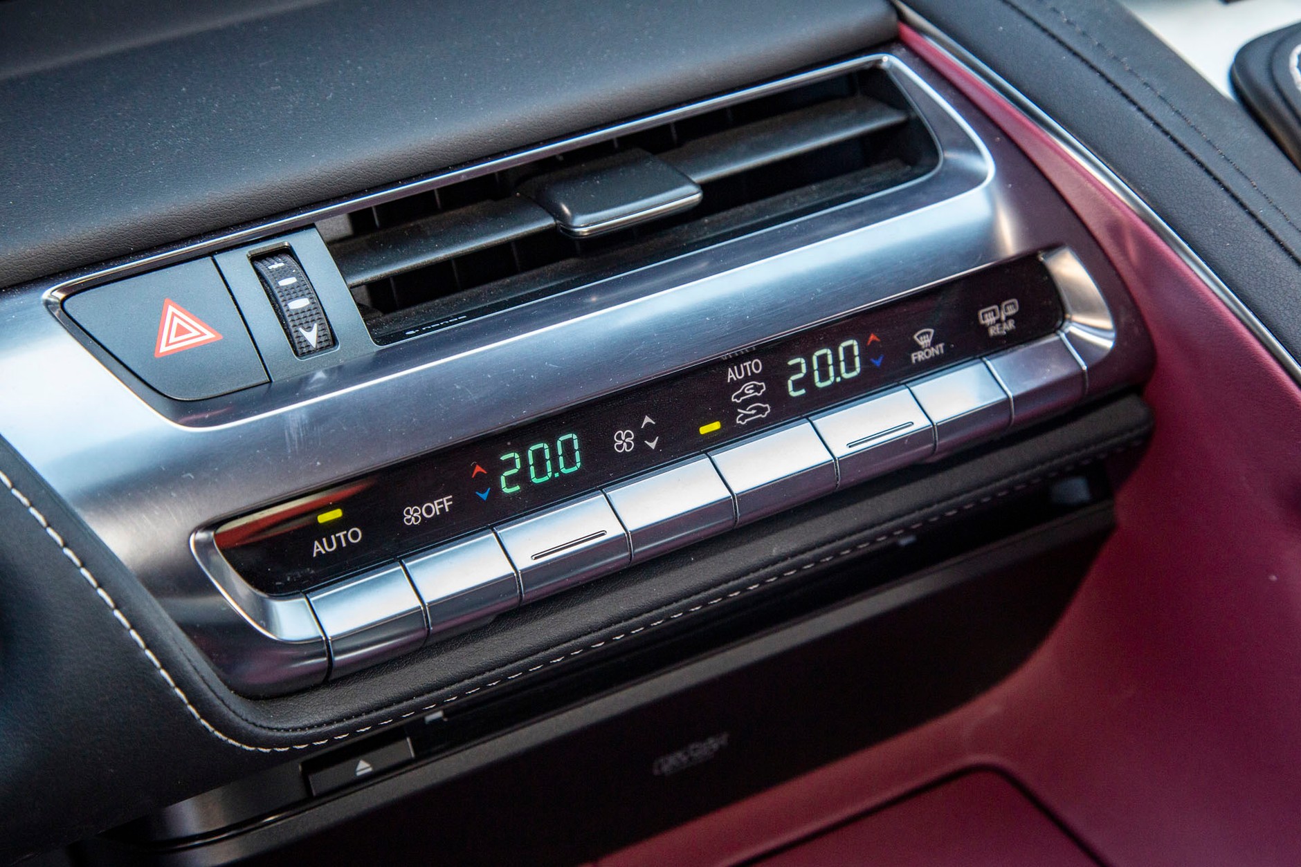 Lexus LC 500 - idealne połączenie emocji i wygody