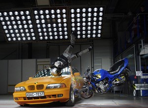 Test poduszek powietrznych dla motocyklistów