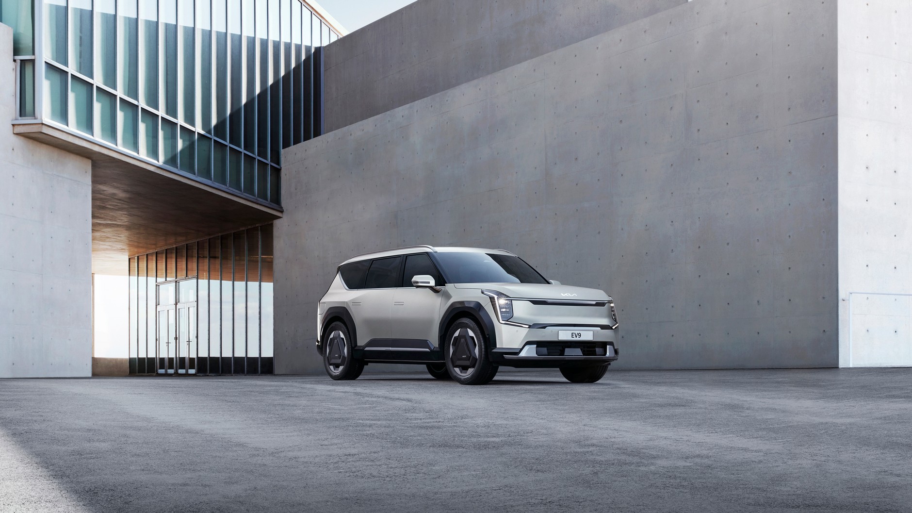 Kia EV9 - masywny, elektryczny SUV z Korei