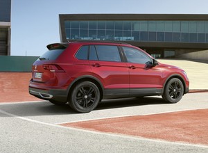 Quasi-sportowa quasi-terenówka. Volkswagen Tiguan Urban Sport debiutuje w salonach