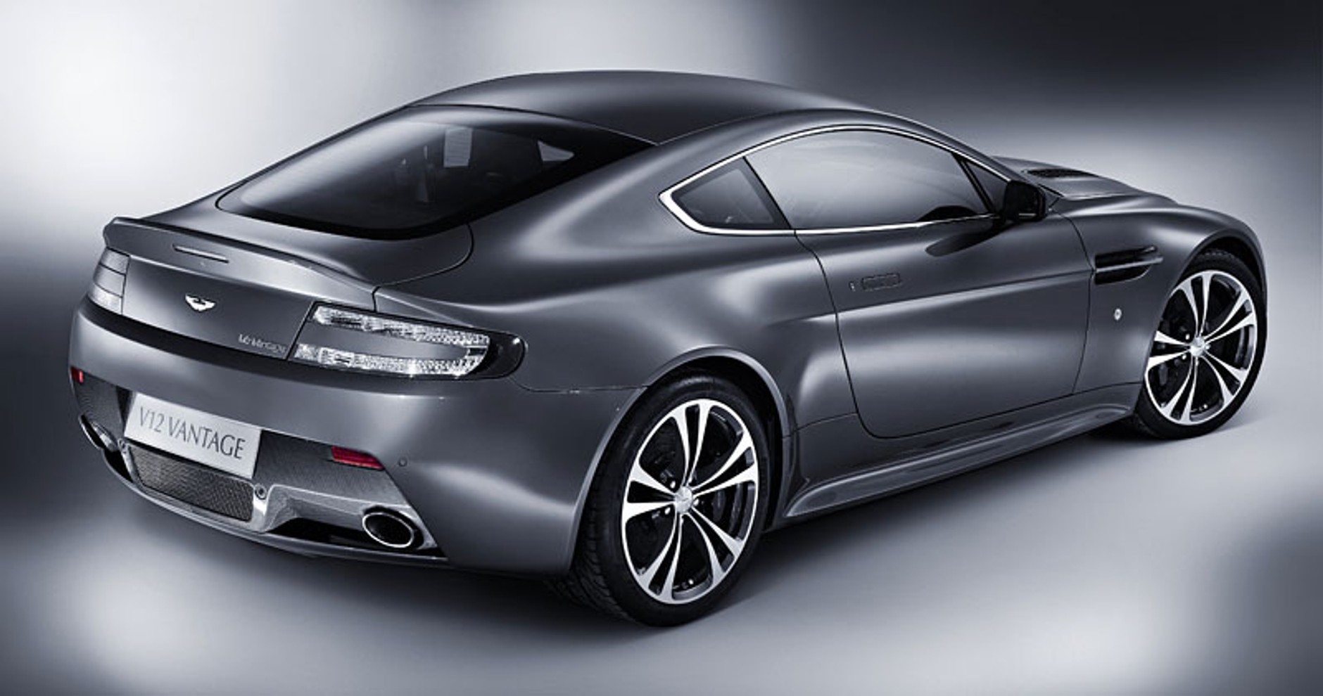 Genewa 2009: Aston Martin V12 Vantage – większy silnik dla małego Astona