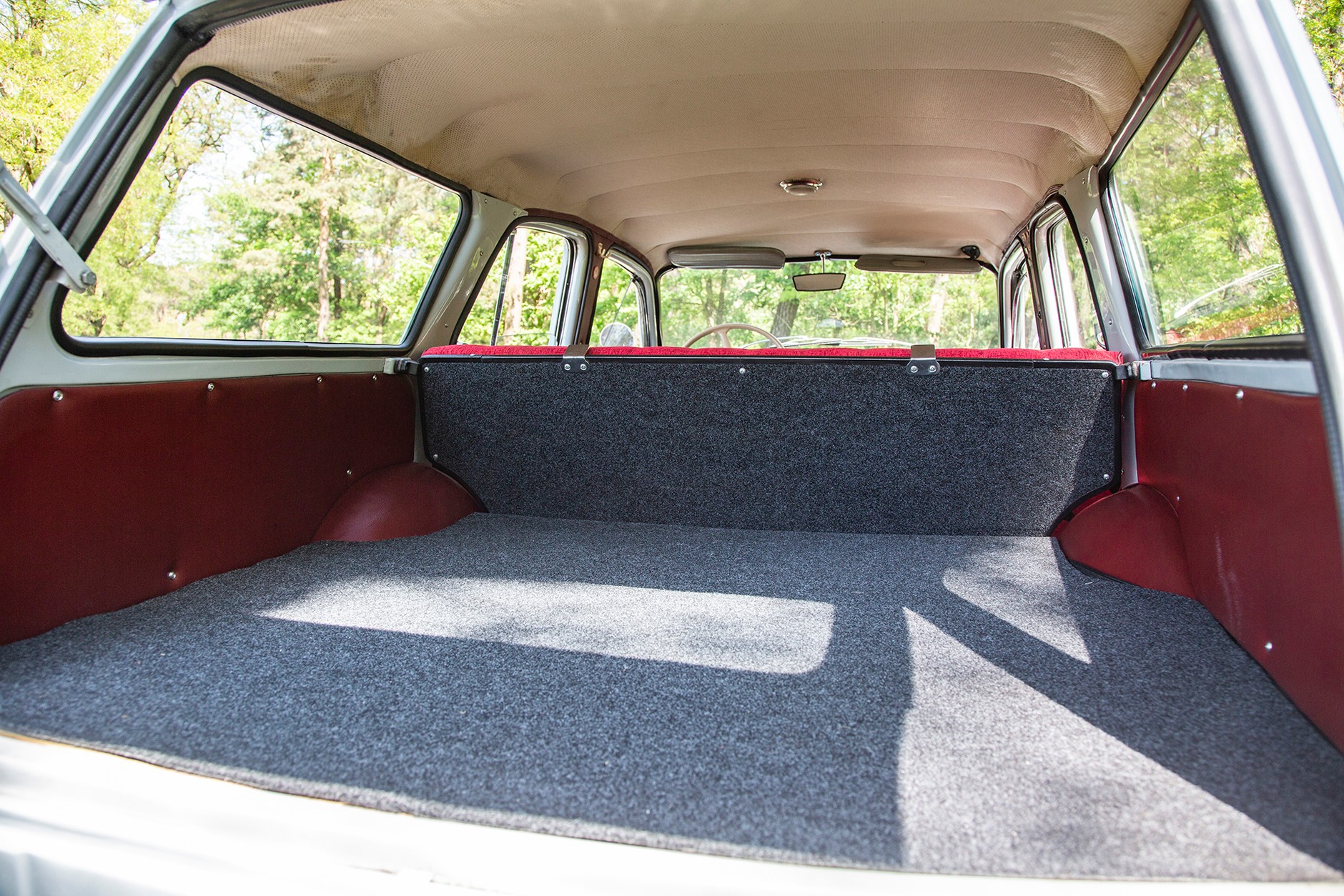 FSO Warszawa 223 K - z kombi jej do twarzy