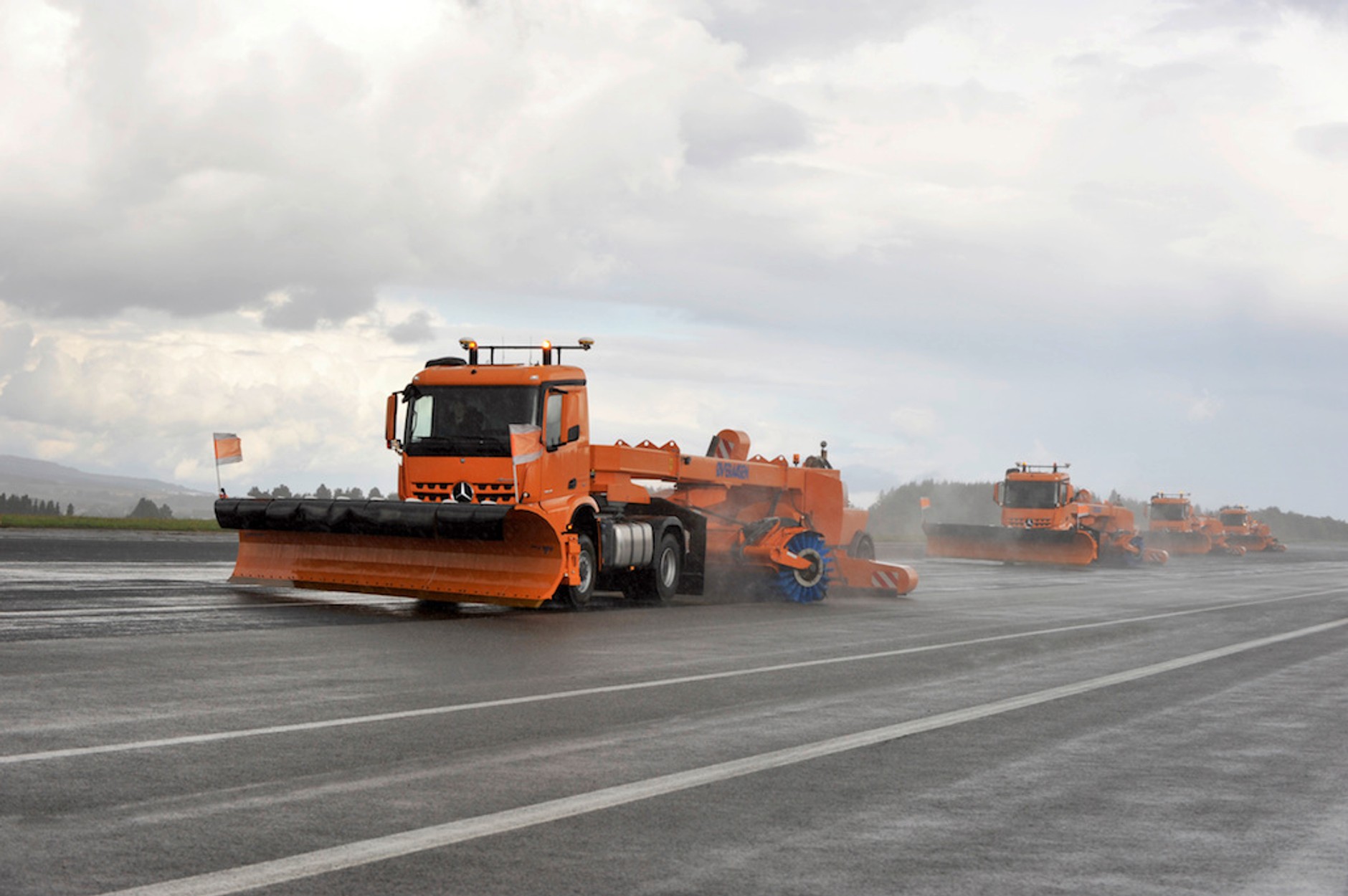 Mercedes: autonomiczne odśnieżarki