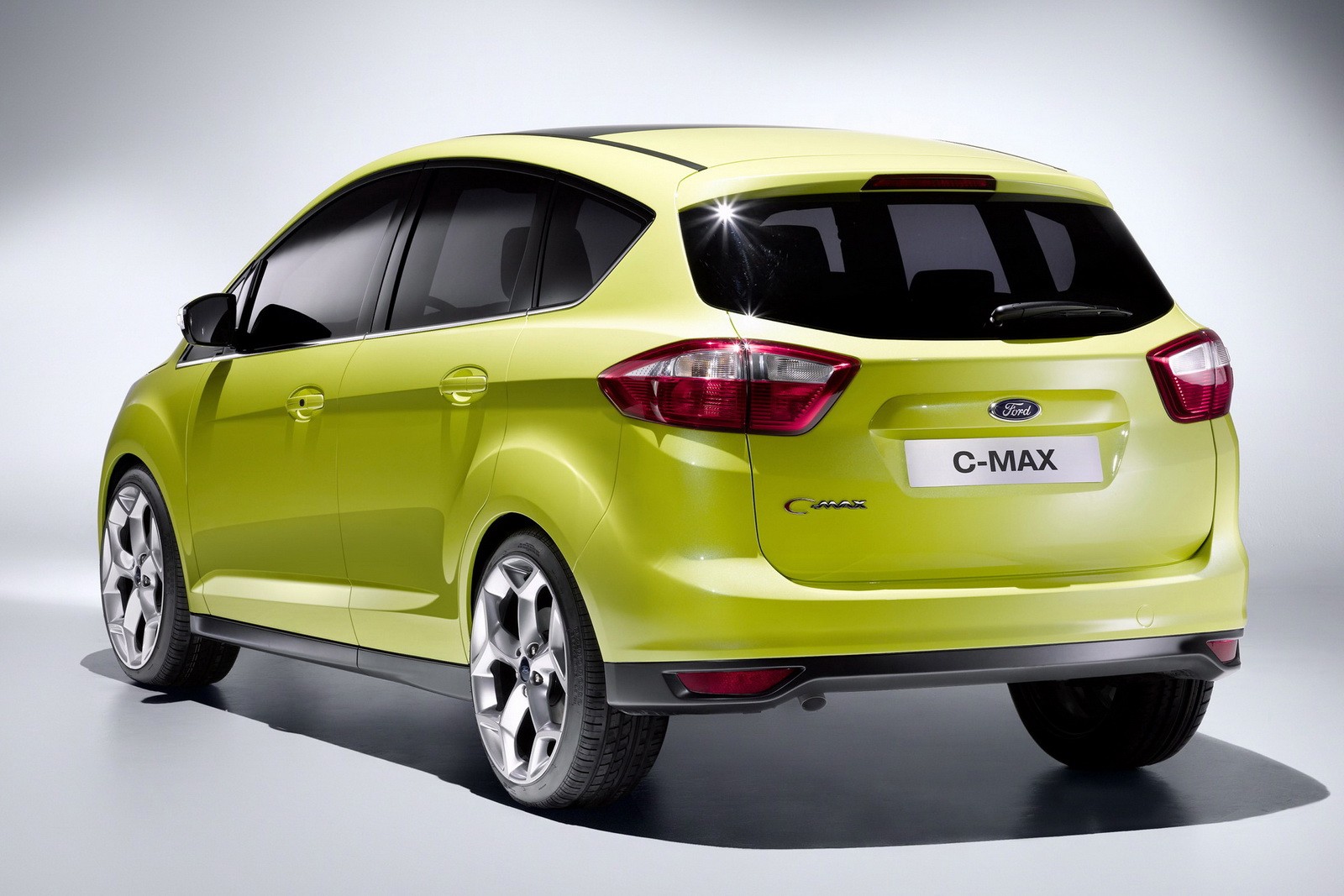 Nowy Ford C-MAX - Dwie wersje