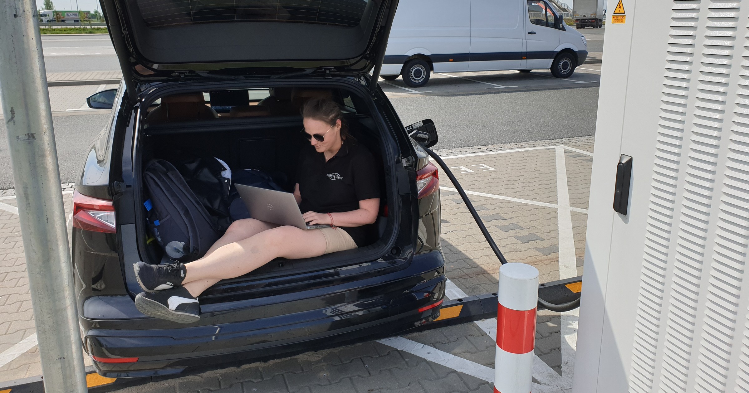 Auto elektryczne zamiast spalinowego. Czy to się w Polsce już może udać?