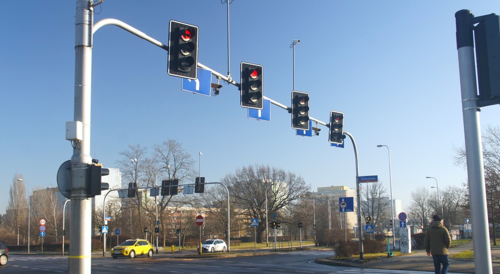 System RedLight zainstalowany na skrzyżowaniu we Wrocławiu