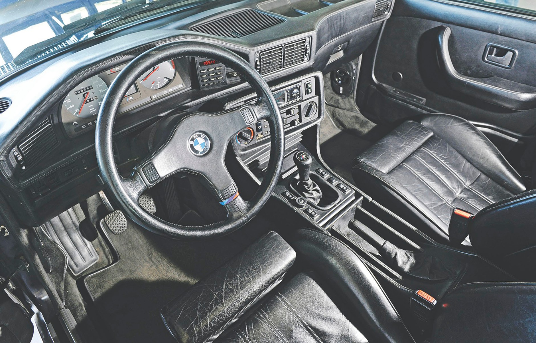 BMW M5 - moc z obrotów