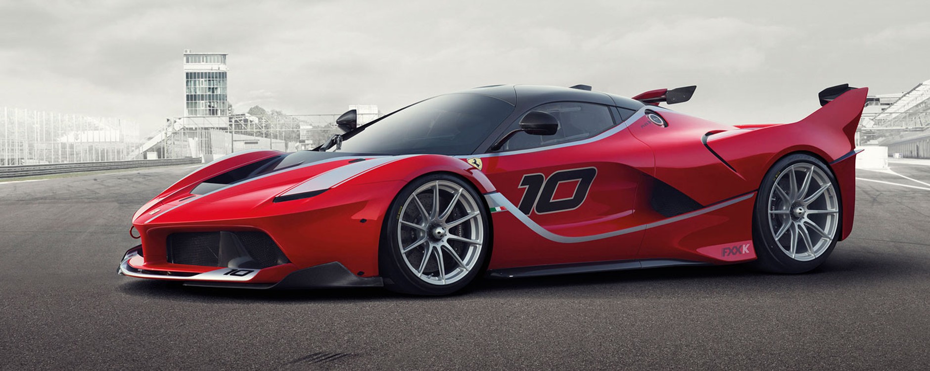 Ferrari FXX K – 1050 KM z Maranello