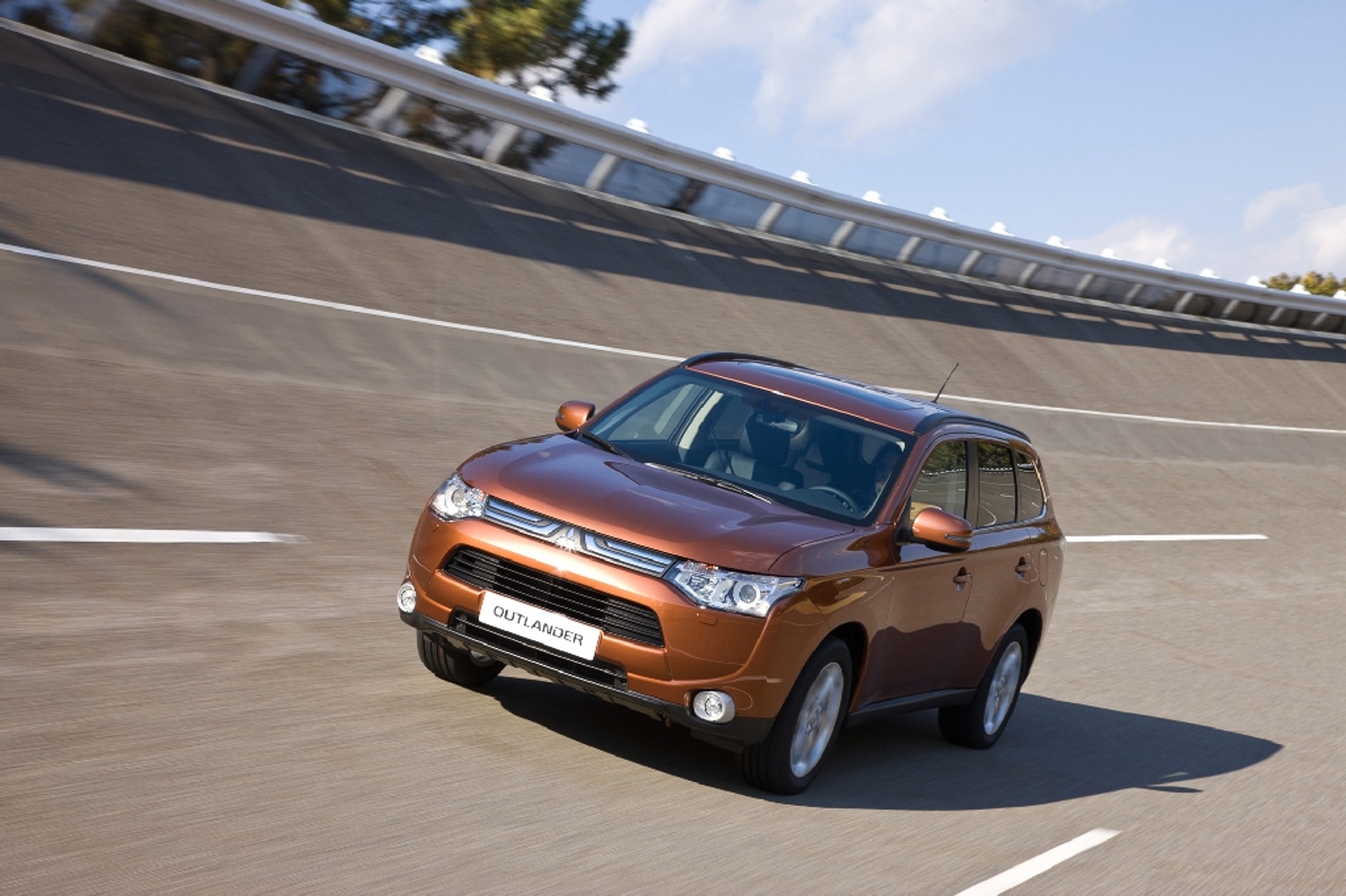 Mitsubishi Outlander bez tajemnic - zdjęcia