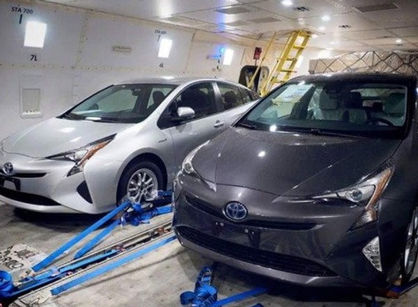 Frankfurt 2015: Toyota Prius IV na zdjęciach szpiegowskich
