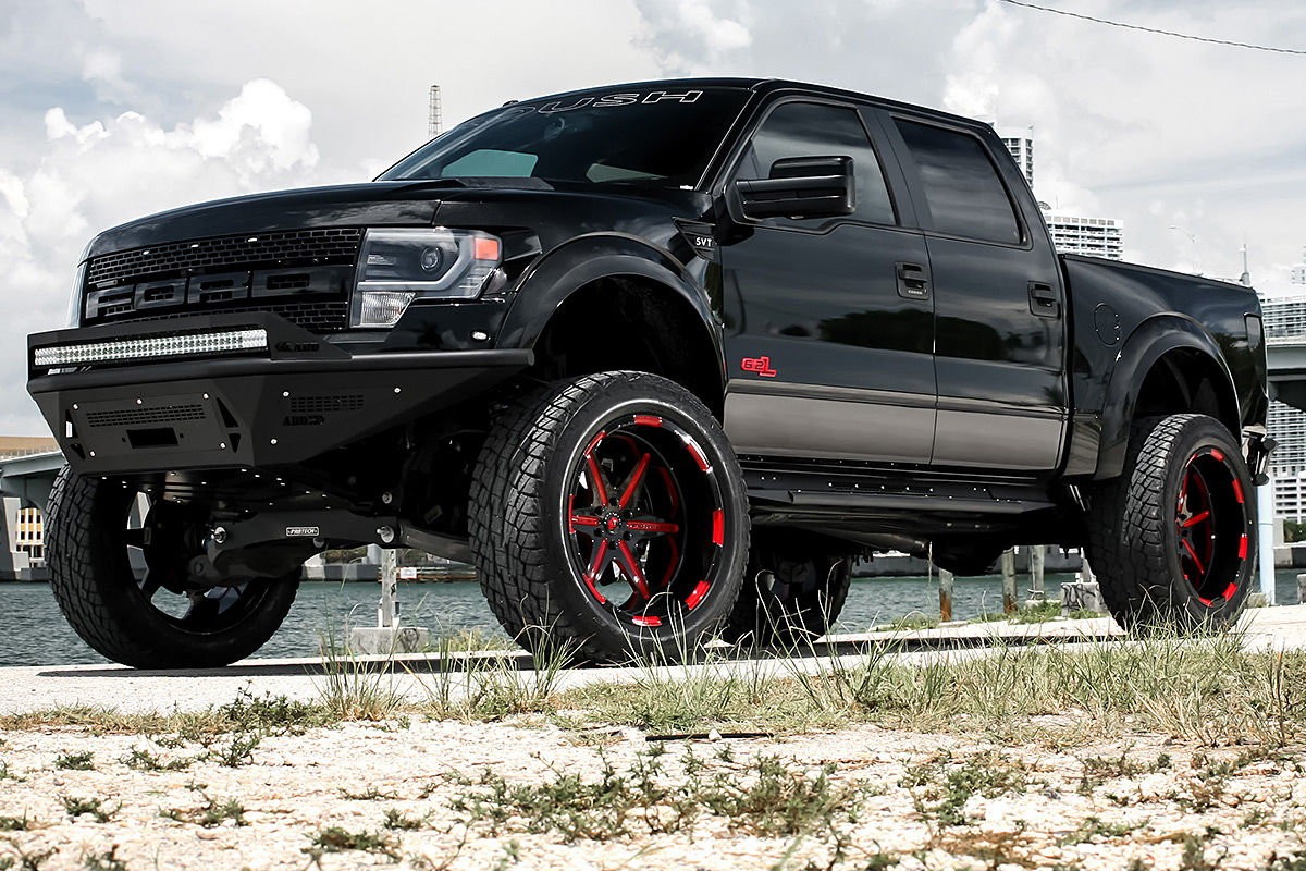 Ford F-150 Raptor z Exclusive Motoring