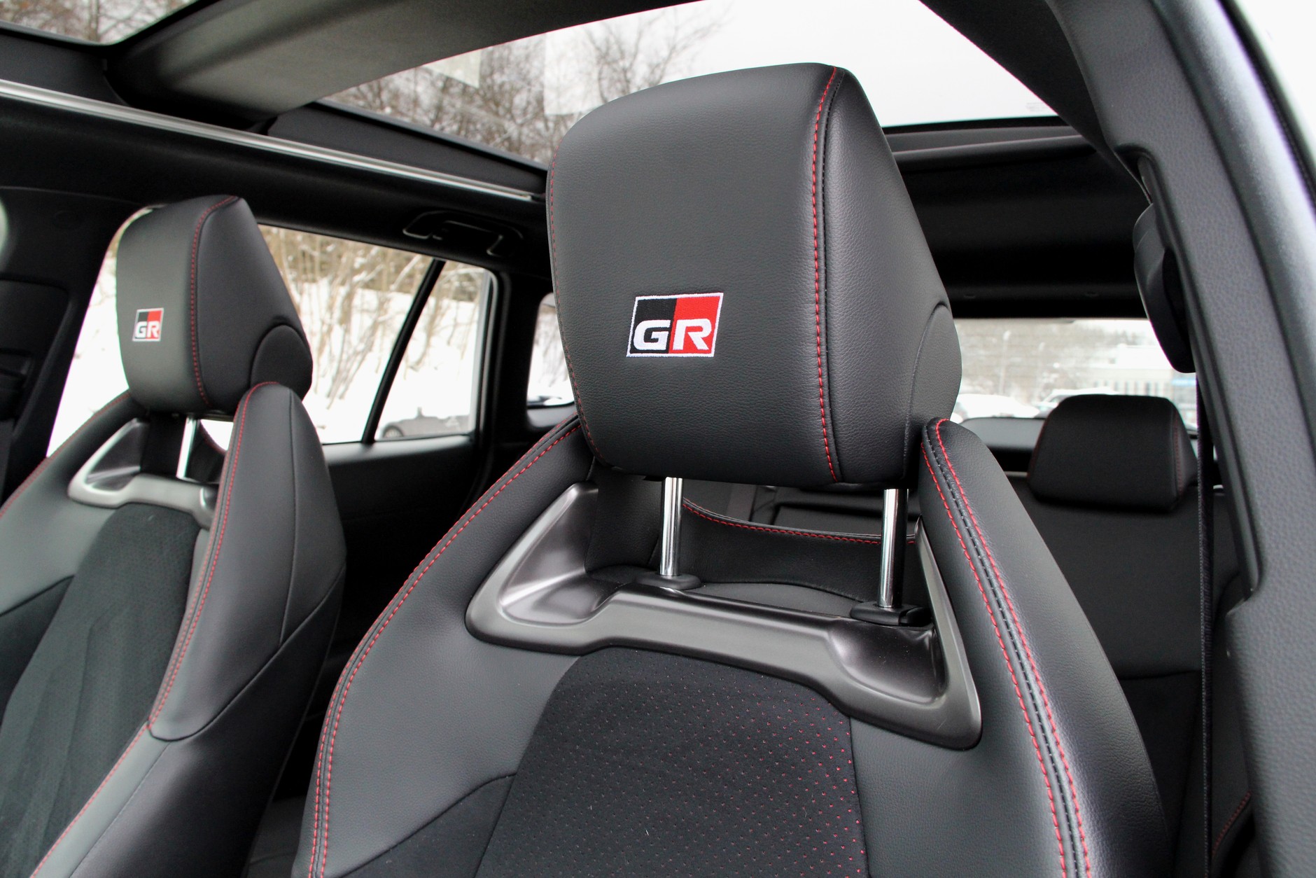 Toyota Corolla Cross 2.0 Hybrid GR Sport 