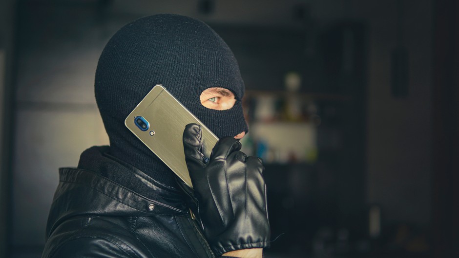 Policja przestrzega przed oszustwami bankowymi - zdjęcie ilustracyjne