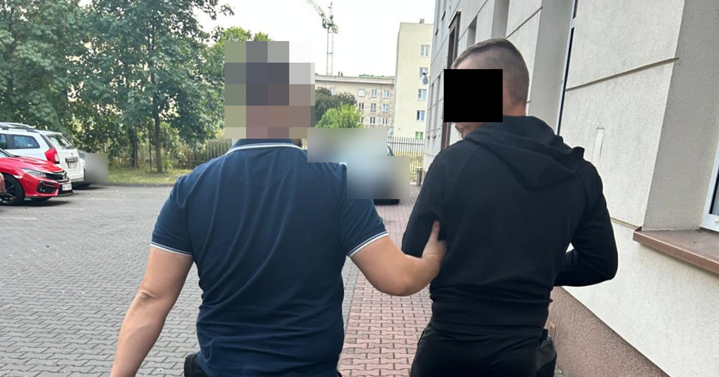 24-latek, który sprzedał auto klienta, został zatrzymany przez policję