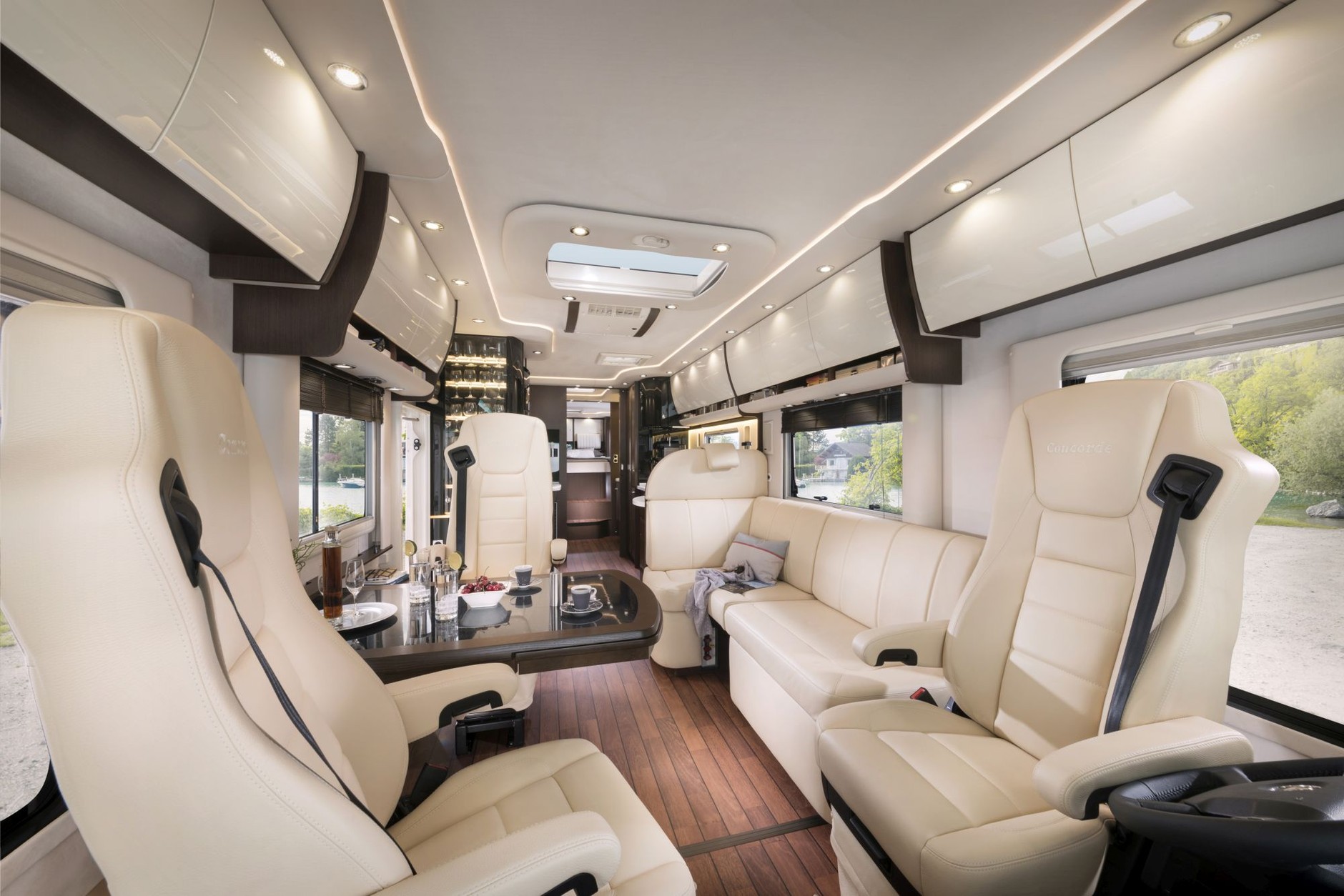 Concorde_Liner Plus_salon