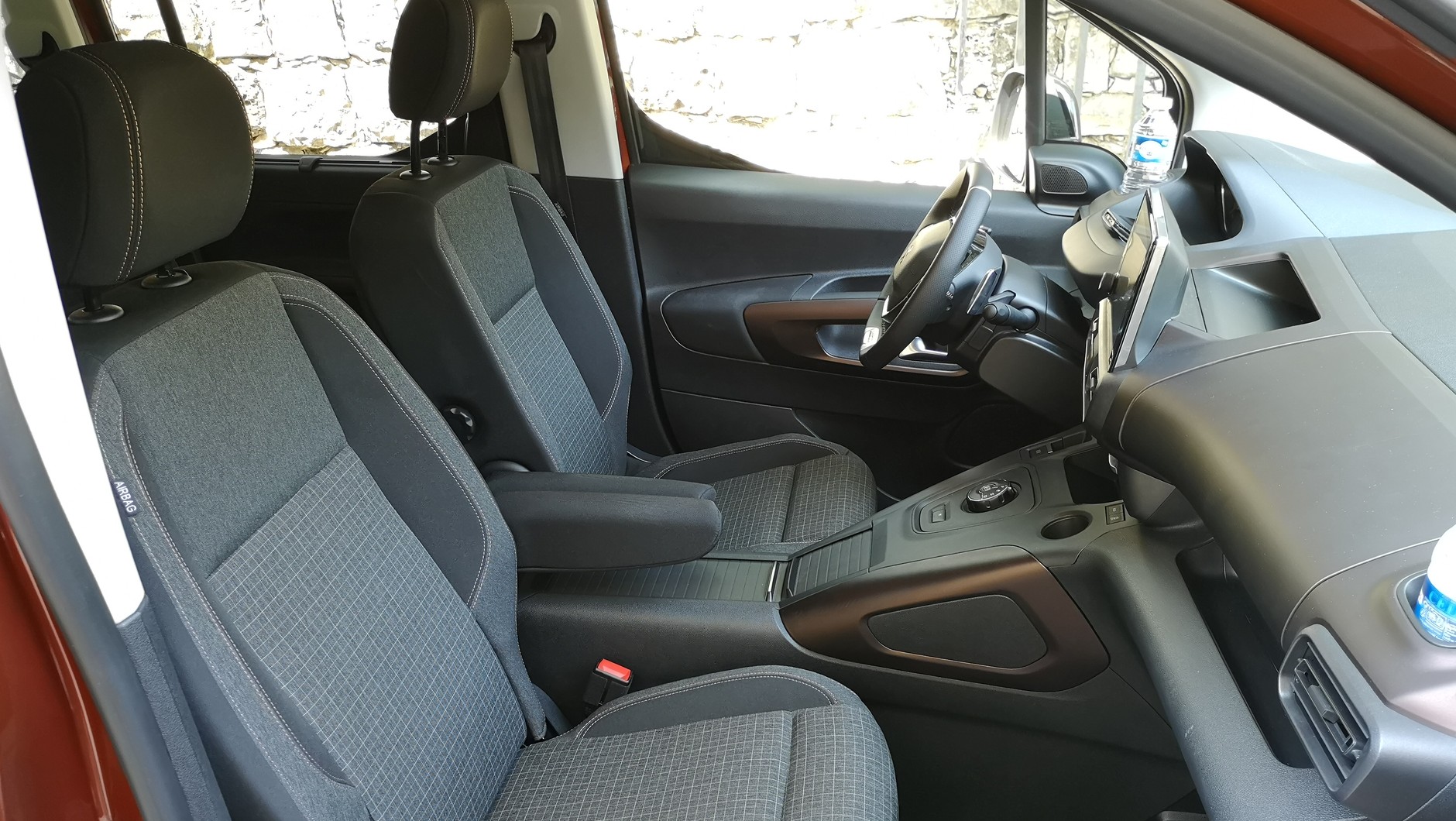 Peugeot Rifter - wygodne fotele przednie