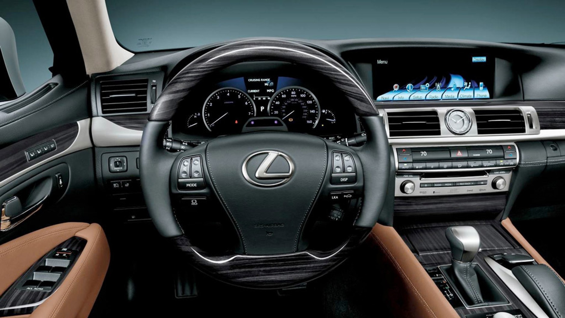 Lexus LS 600h: czyli, wszechobecny luksus