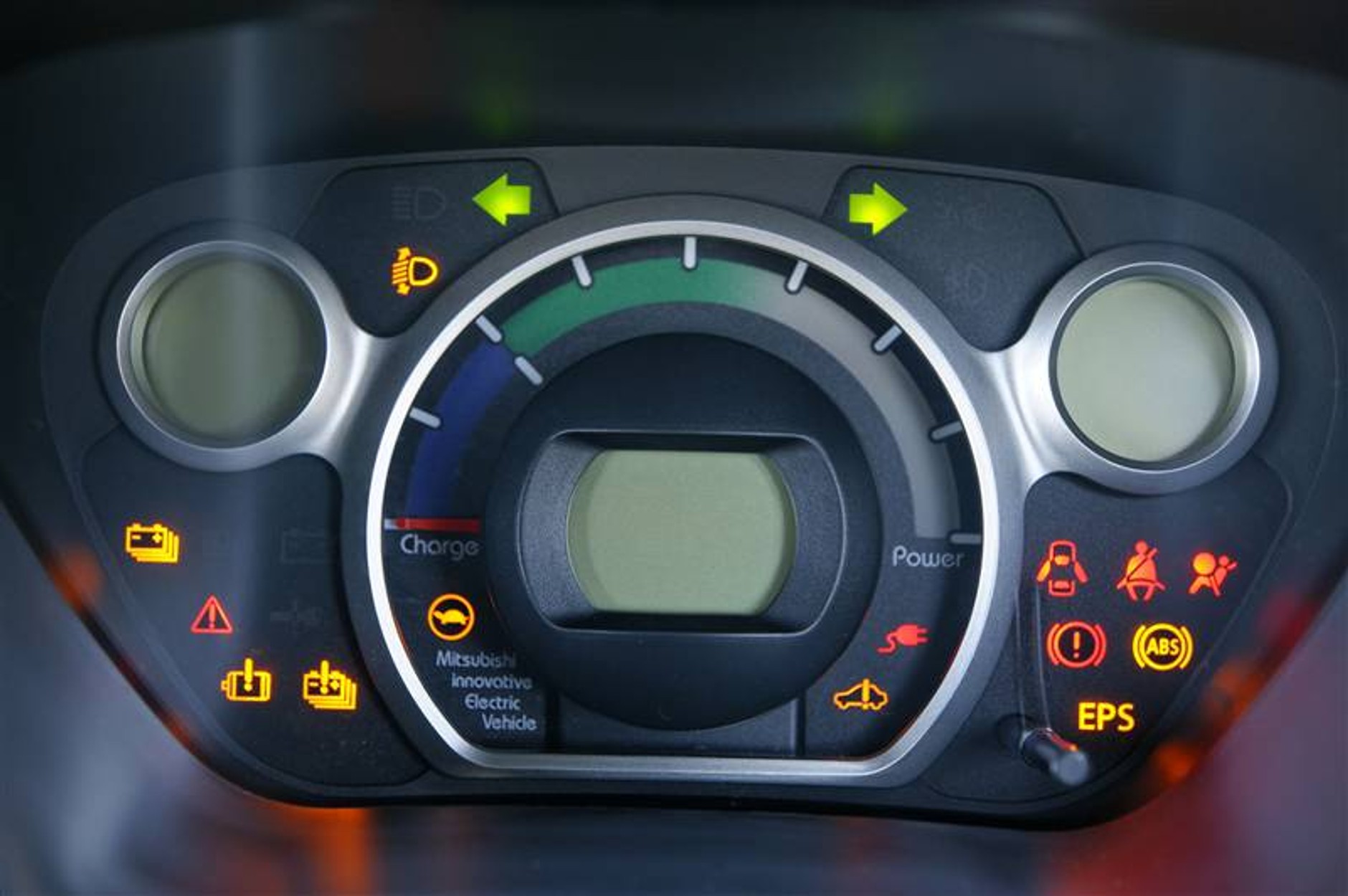 EVER - MONACO 2010: europejska prezentacja ekologicznych technologii Mitsubishi