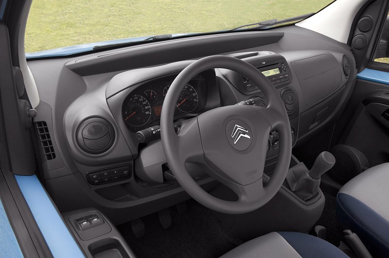 Bruksela 2008: Citroën NEMO Combi poszerza ofertę (ceny w Polsce)