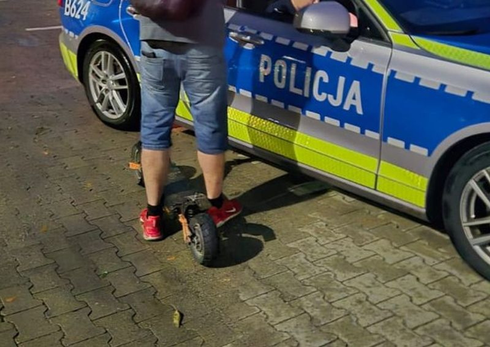 Policja kontroluje hulajnogi