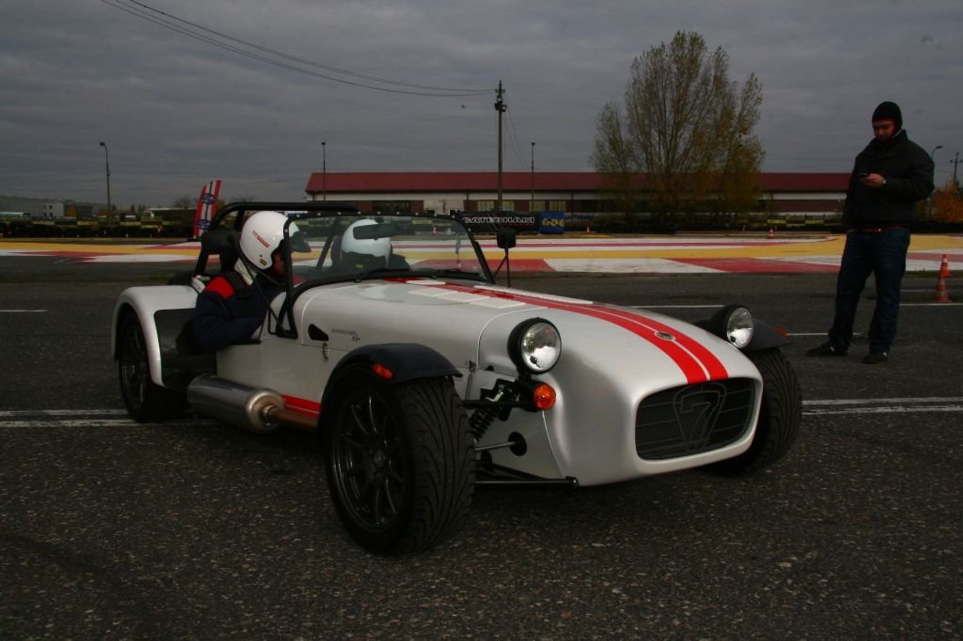 Caterham - Fotorelacja z polskiej prezentacji kultowego sportowca