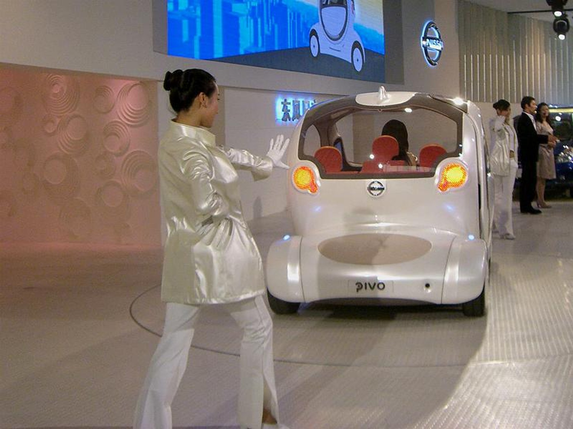 Pekin 2006 - fotogaleria z salonu oraz piękne modelki