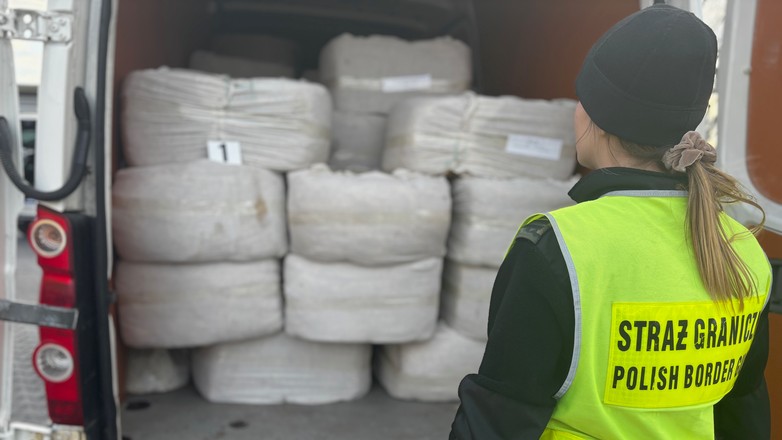 Zatrzymano ponad 3 tony suszu tytoniowego o wartości 2 mln zł