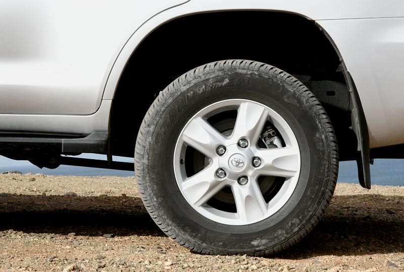 Toyota Land Cruiser V8: pierwsze wrażenia
