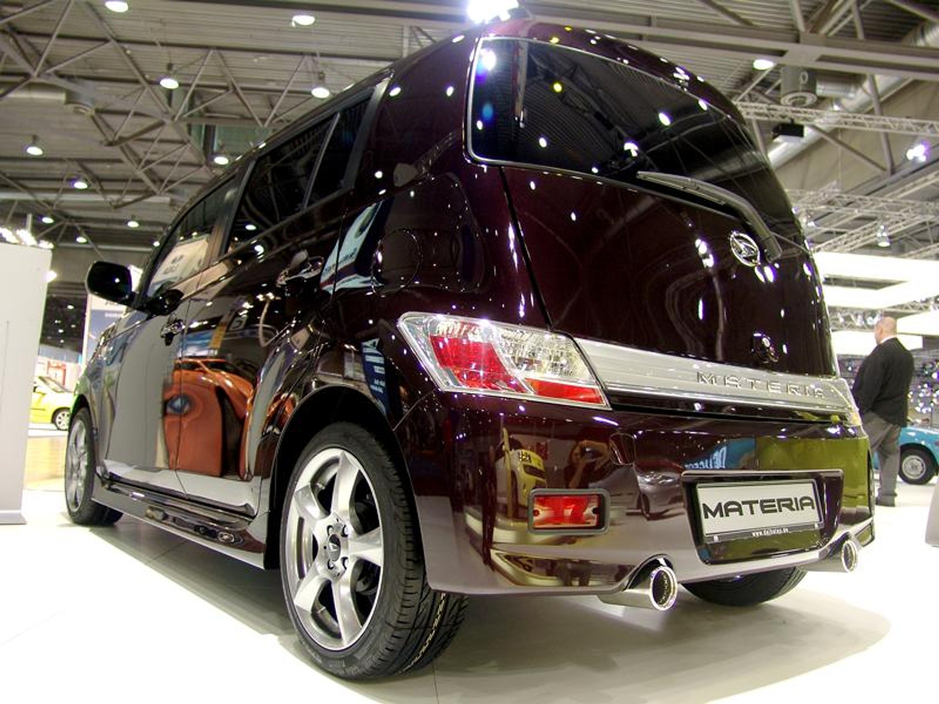 AMI/AMITEC 2007: Daihatsu Materia - kompaktowy van za 14,5 tys. euro.