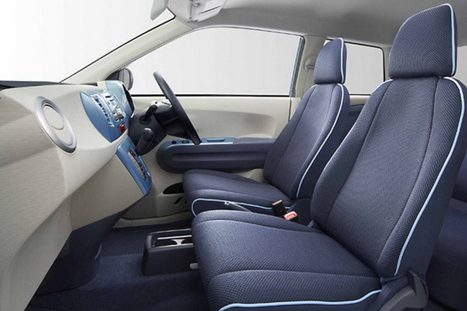 Daihatsu e:S – rywal Toyoty iQ