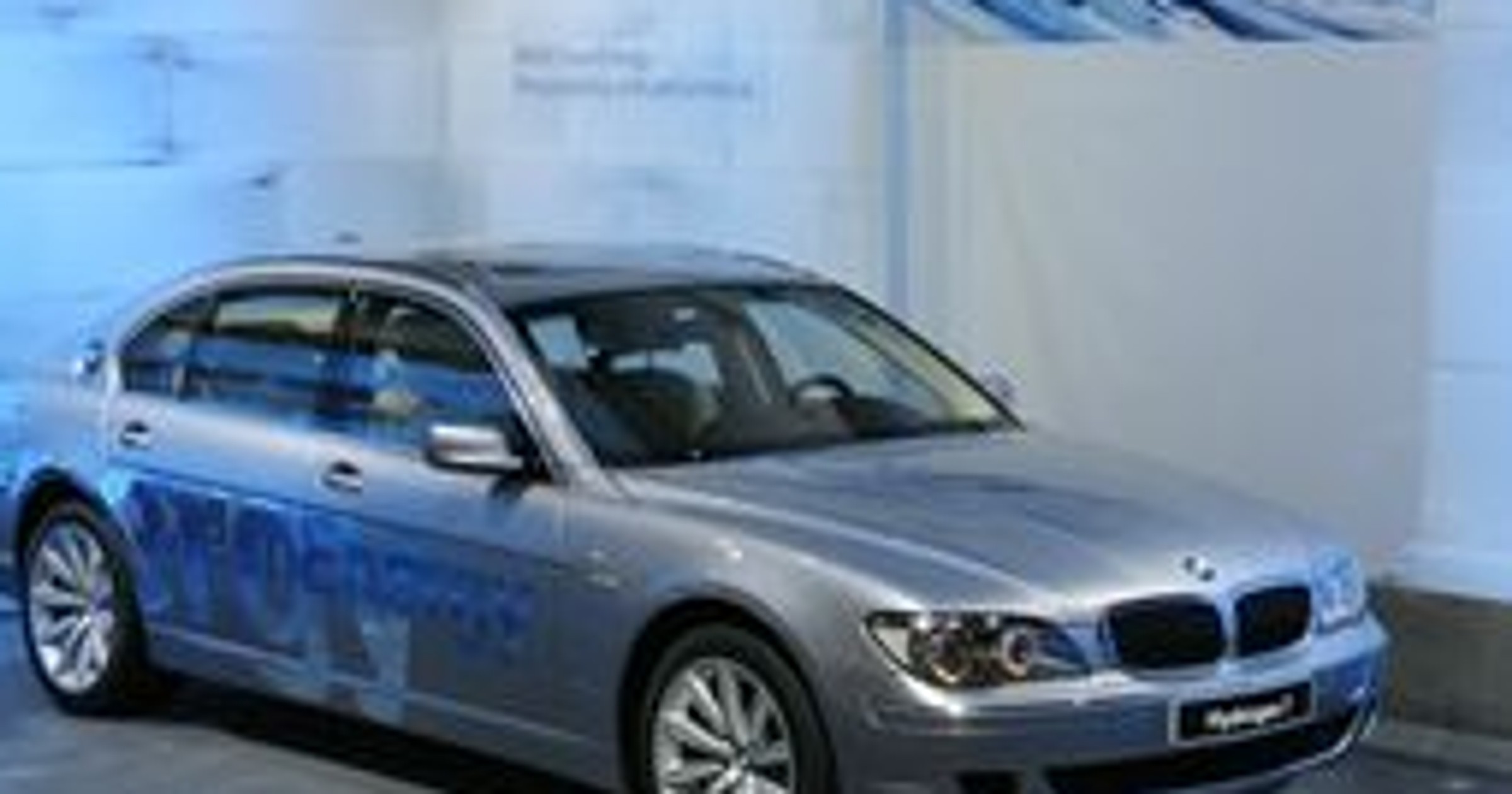 Genewa 2007: nowe modele i silniki BMW