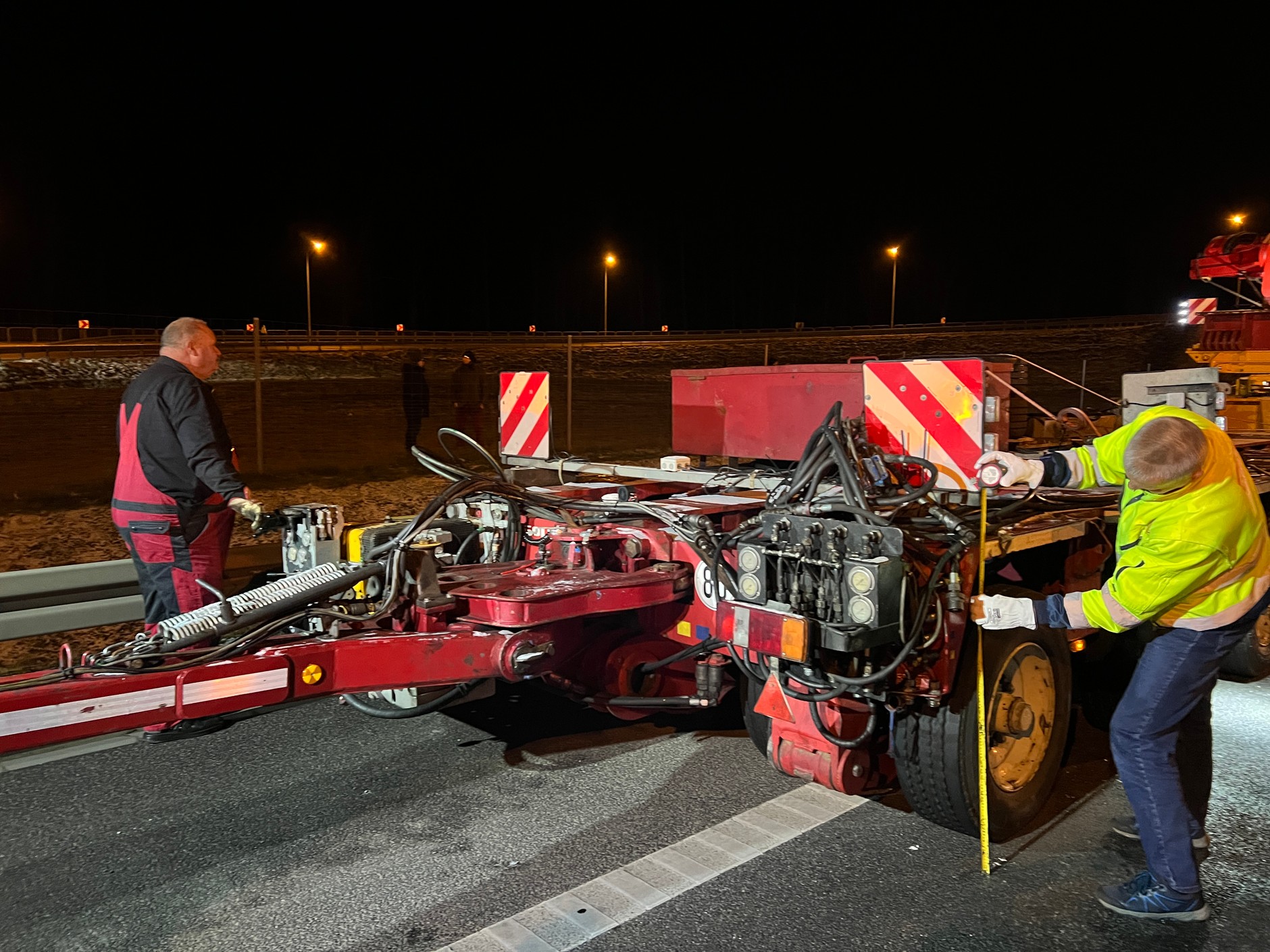 Transport gigantycznej maszyny TBM w Warszawie