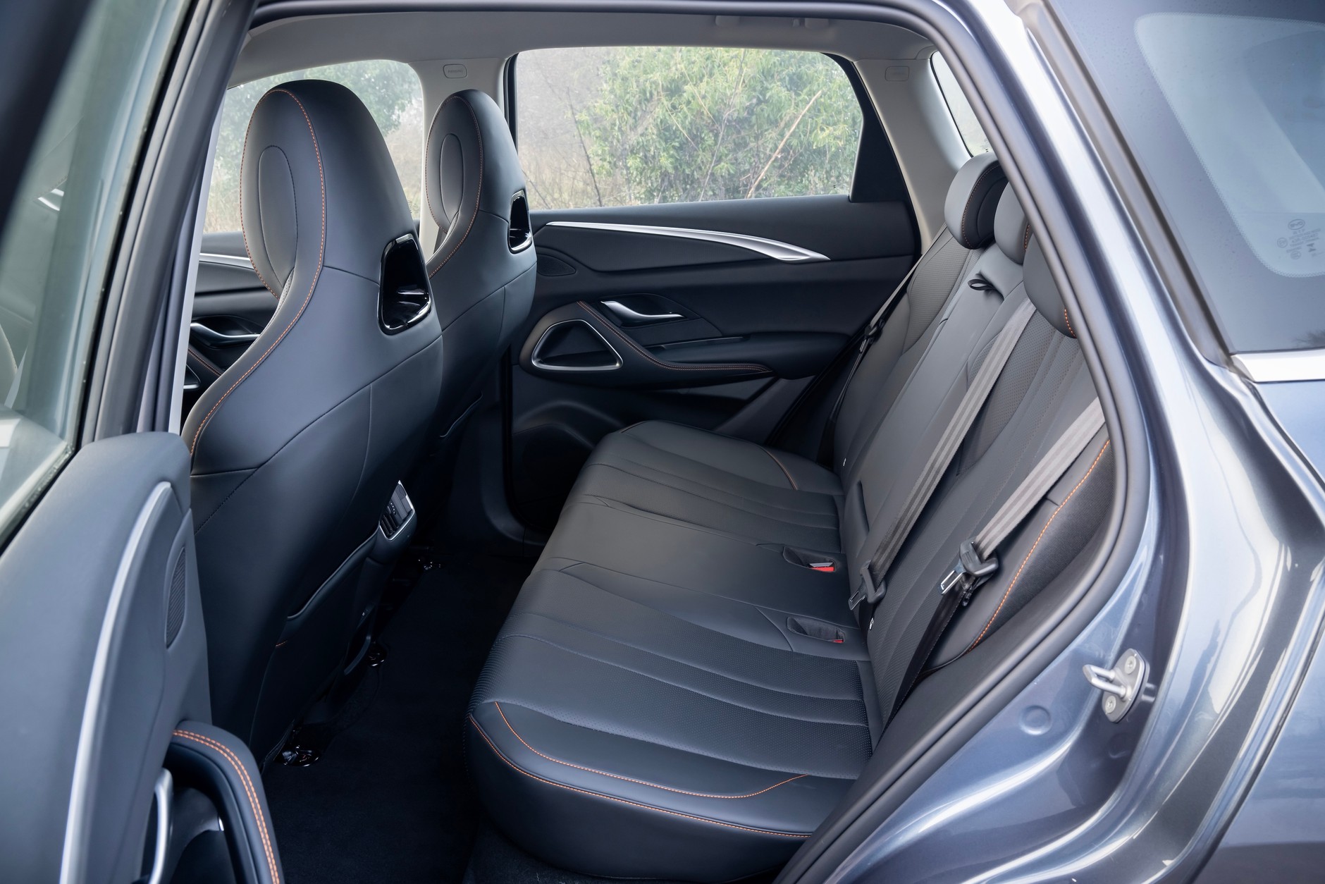 BYD Sealion 5