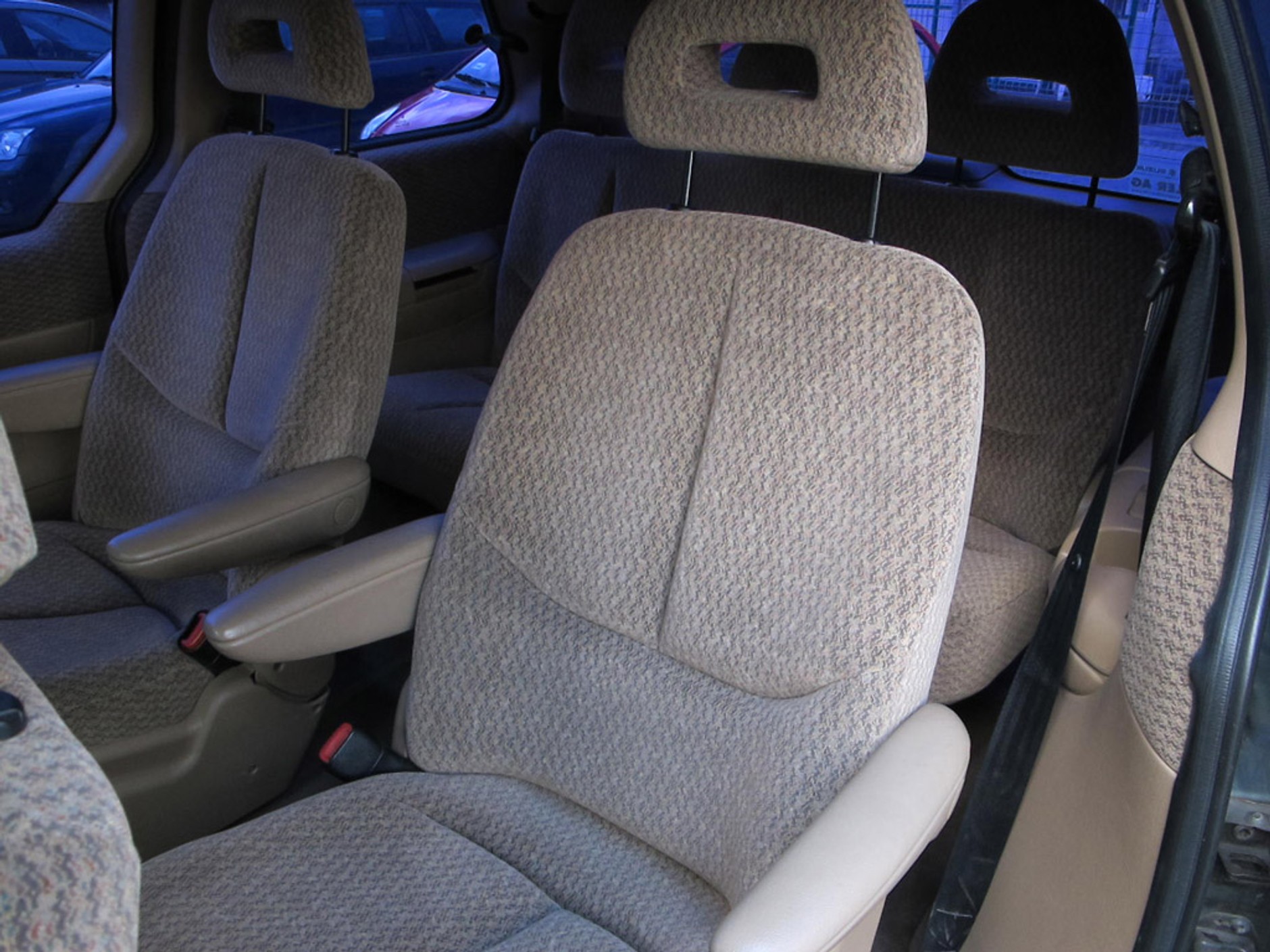 Auto z ogłoszenia: Chrysler Voyager - zardzewiały diesel czy benzyniak w dobrym stanie?