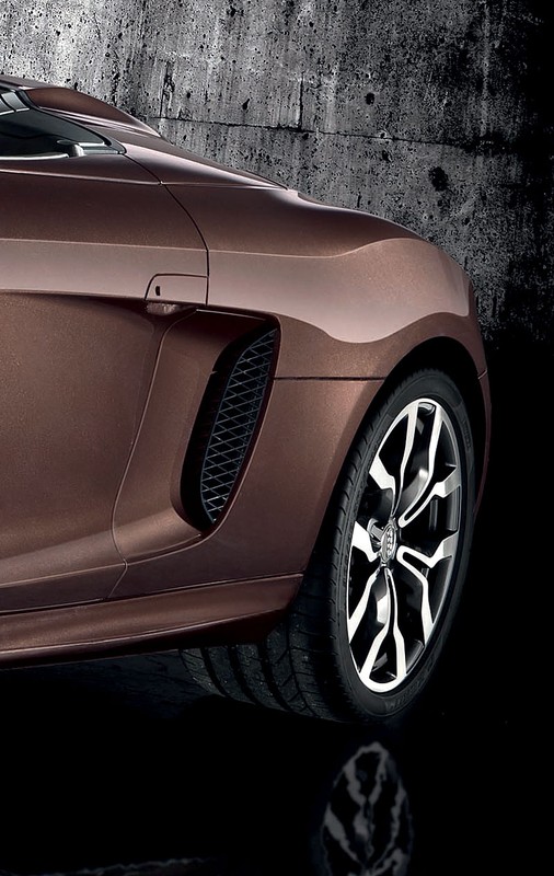 Audi R8 Spyder: V10 quattro inaczej