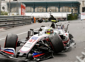 Dni, w których świat zamarł. Nie tylko wypadek Kubicy w Formule 1 przeszedł do historii