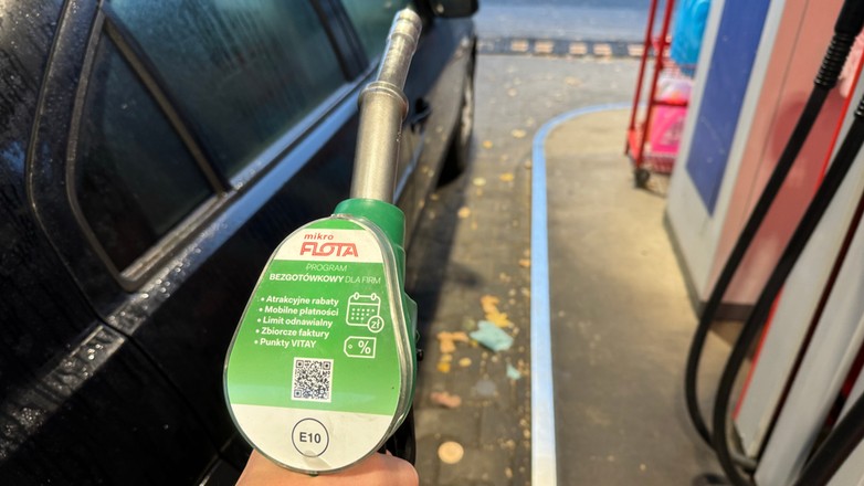 Tankowanie samochodu