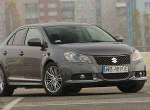 Suzuki Kizashi 2.4 VVT Sport: Sedan z dużymi ambicjami