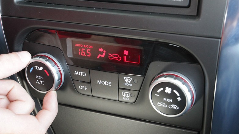 Klimatyzacja w samochodzie - regulacja temperatury