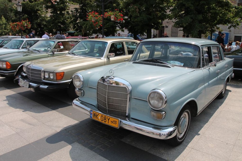Mercedes-Benz