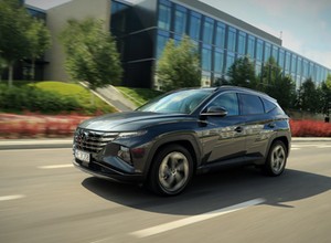 Hyundai Tucson – ten SUV ma 265 KM, a zużywa średnio jedynie 7,7 l/100 km. To imponujące