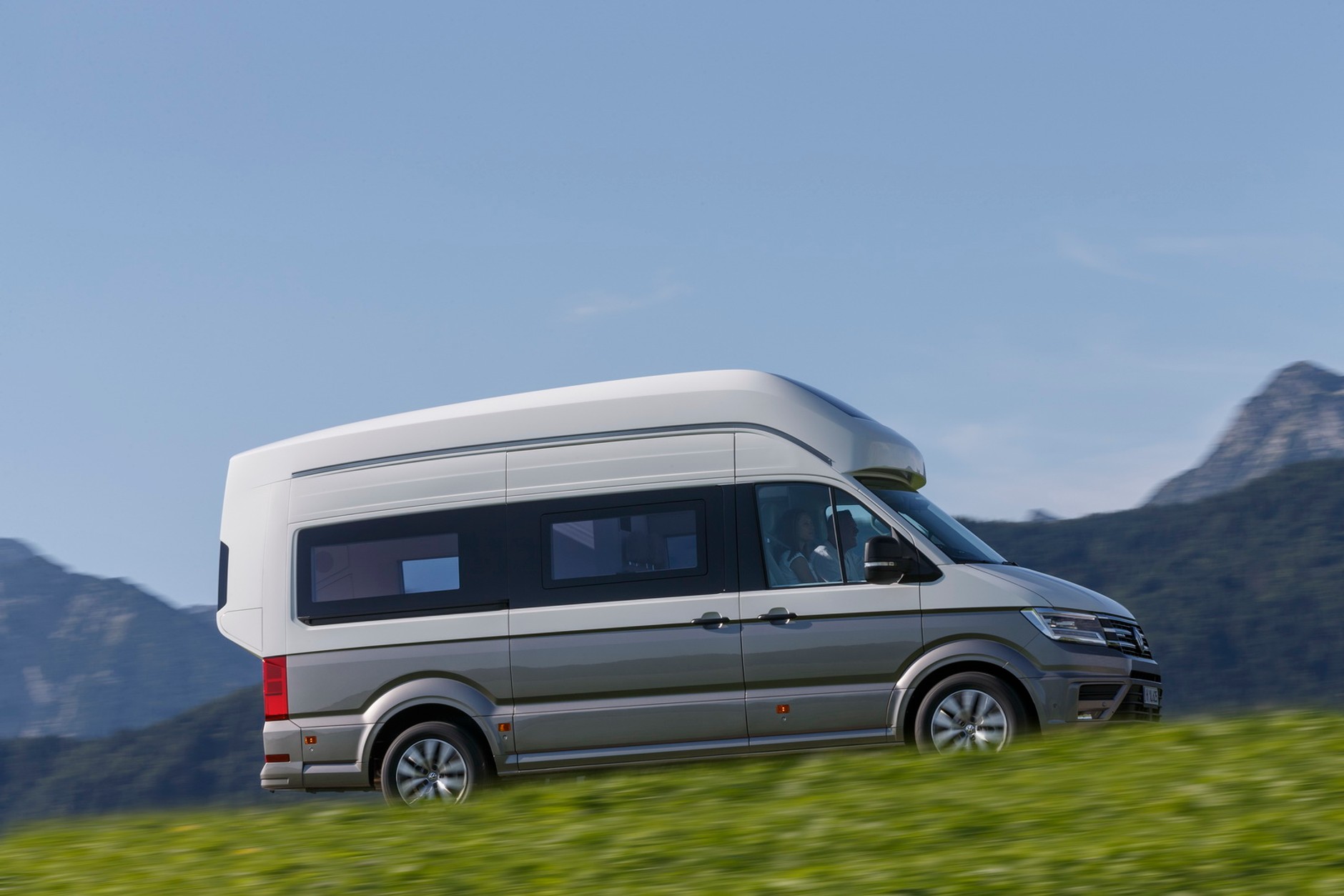 VW California XXL - nowy wymiar kampera