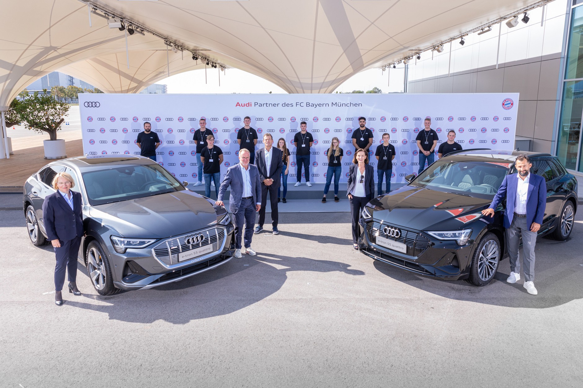 Elektryczne samochody Audi e-tron dla Bayernu Monachium