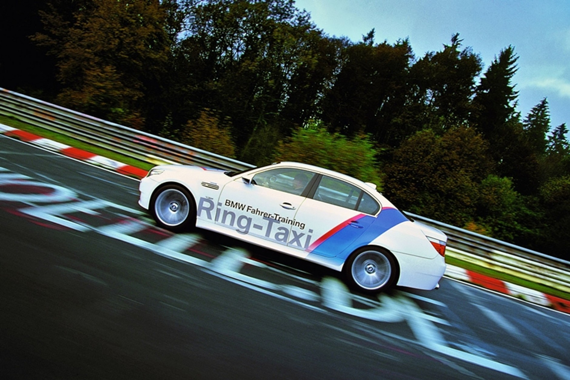 BMW M5 Ring Taxi – kurs po Nurburgringu