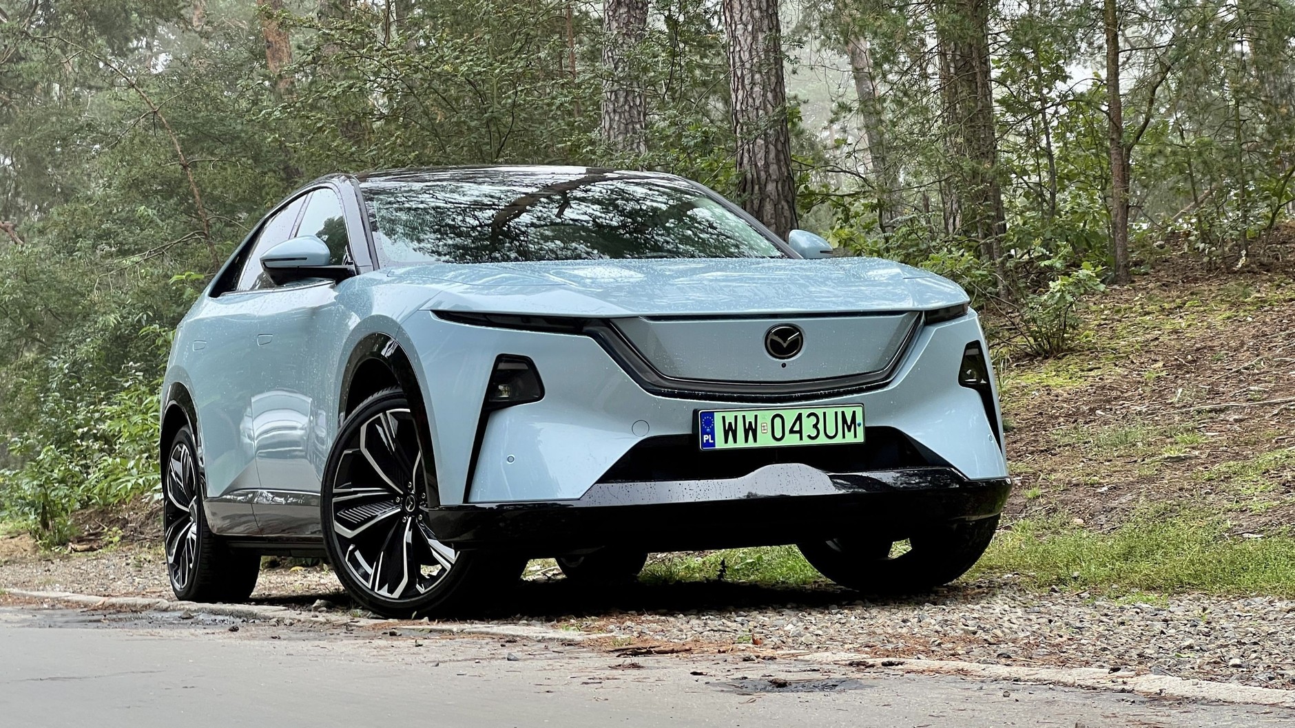 Mazda CX-6e