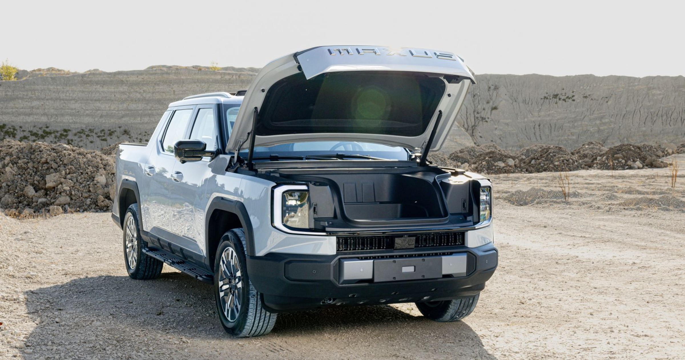 Maxus eTerron 9 prezentuje "frunk" dumnie niczym Tesla Cybertruck