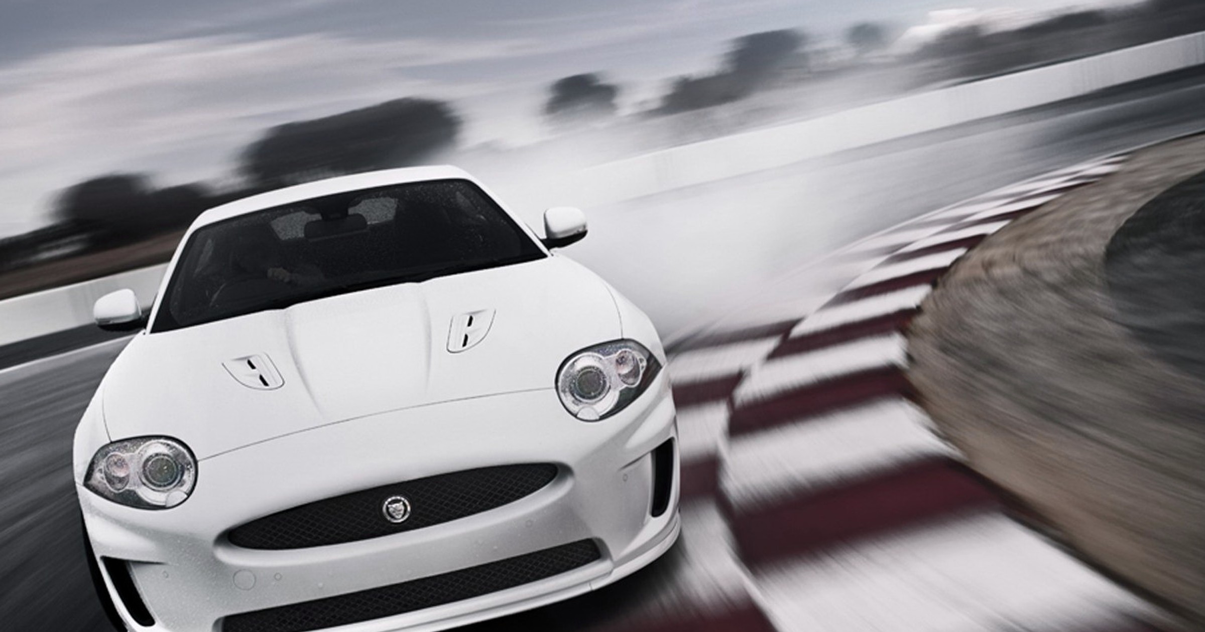 Jaguar XKR: Najszybsze XK wszechczasów zadebiutuje w Genewie
