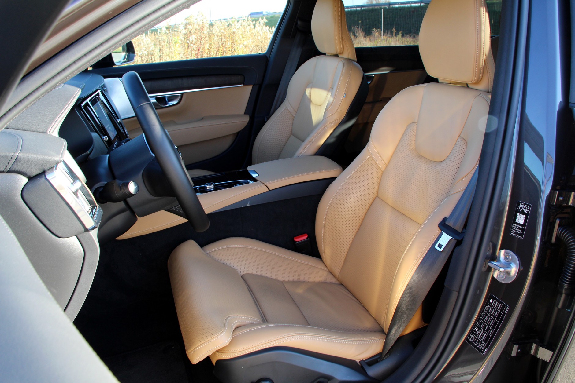 Volvo V90 T8 Ultra Dark