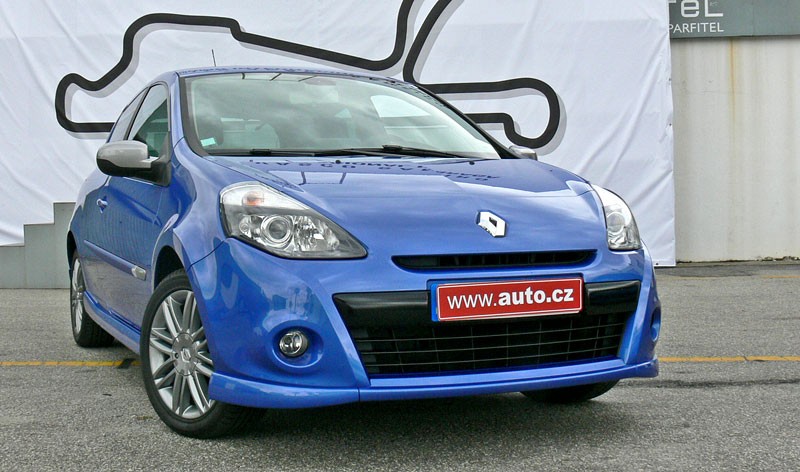Renault: nowe Clio wkracza do salonów w Polsce (ceny)